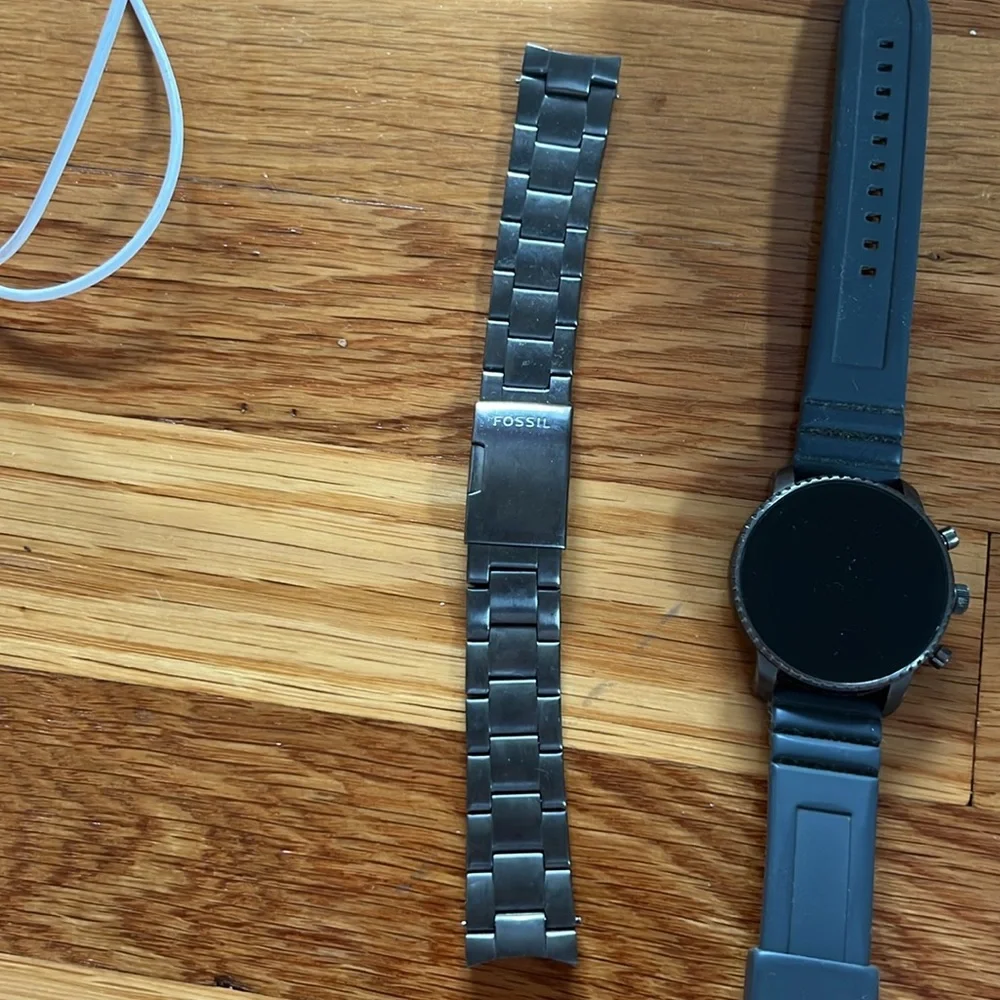 Fossil Black and Silver Smartwatch Set